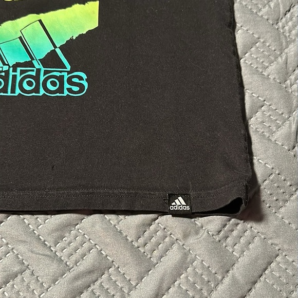 Adidas Boys Black Tee, EUC, Size Small (8) - Picture 4 of 7